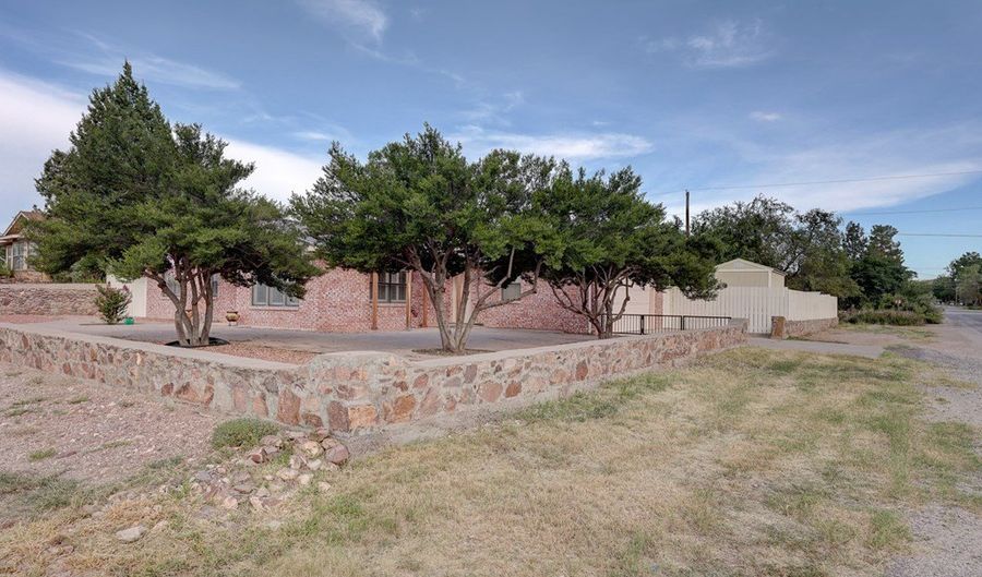 700 E Hancock Ave, Alpine, TX 79830 - 3 Beds, 2 Bath