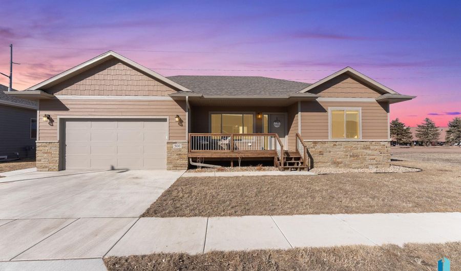500 E Cairos Pl, Brandon, SD 57005 - 2 Beds, 2 Bath