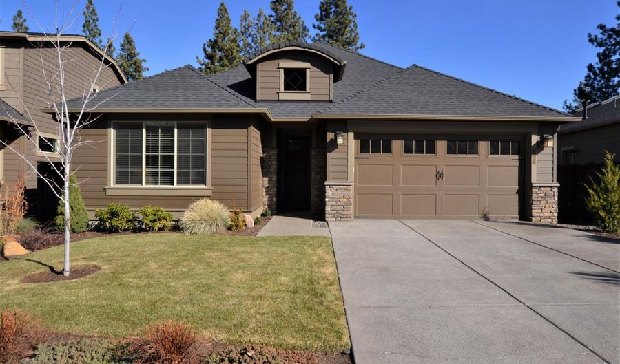 60203 Rolled Rock Way, Bend, OR 97702 - 3 Beds, 3 Bath