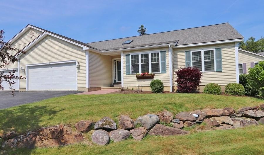 122 Chickadee Ln, Bangor, ME 04401 - 2 Beds, 2 Bath