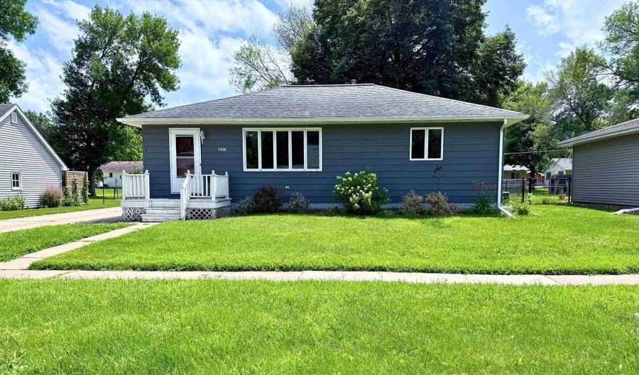 1426 E Lucas St, Algona, IA 50511 - 3 Beds, 2 Bath