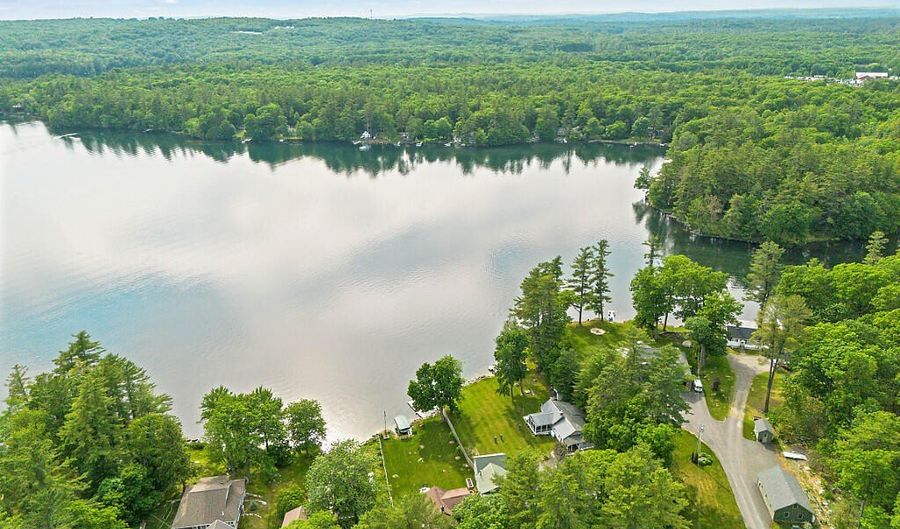 40 Albee Rd, Augusta, ME 04330 - 3 Beds, 1 Bath