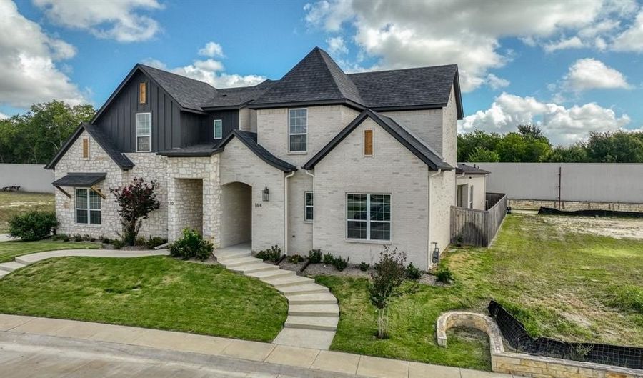 164 Hulen Cir, Aledo, TX 76008 - 4 Beds, 4 Bath