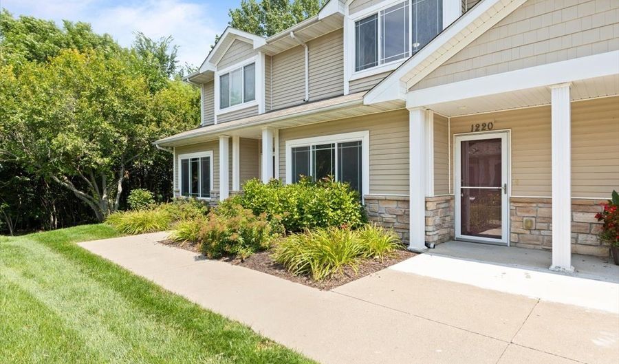 1220 NE 8th Ln, Ankeny, IA 50021 - 3 Beds, 3 Bath