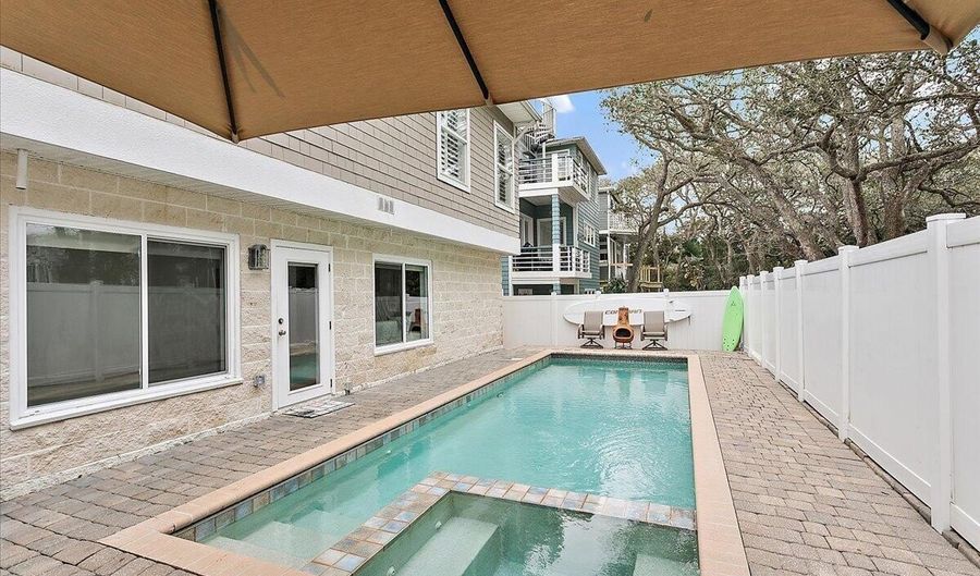 53 OCEANSIDE Dr, Atlantic Beach, FL 32233 - 4 Beds, 4 Bath