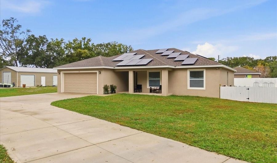 31 MORGAN St, Auburndale, FL 33823 - 4 Beds, 2 Bath