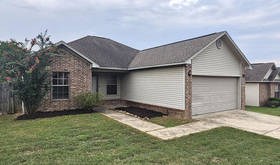 15355 Oak Glen Dr, Alexander, AR 72002 - 3 Beds, 2 Bath