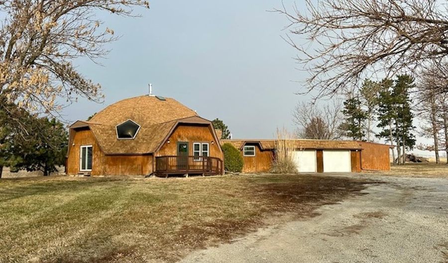 17200 Pella Rd, Adams, NE 68301 - 3 Beds, 3 Bath