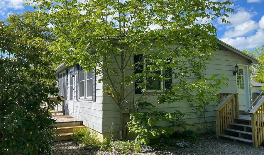 1397 State Highway 102, Bar Harbor, ME 04609 - 3 Beds, 1 Bath