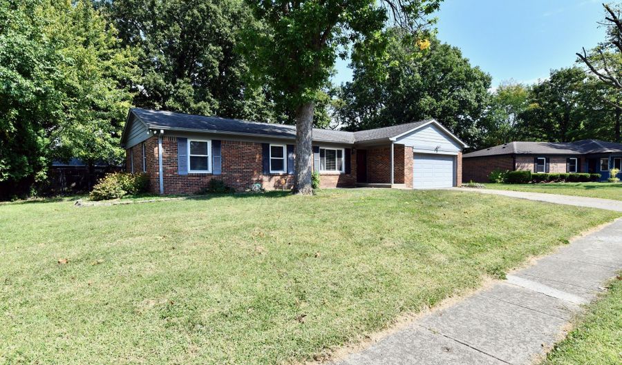 336 Ottawa Dr, Indianapolis, IN 46217 - 3 Beds, 2 Bath