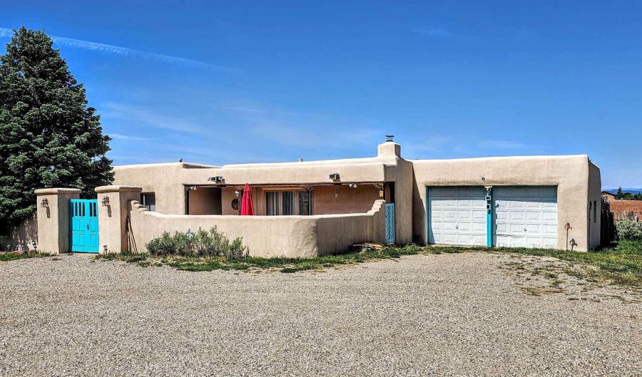 2 Latilla Ln, Arroyo Seco, NM 87514 - 3 Beds, 2 Bath