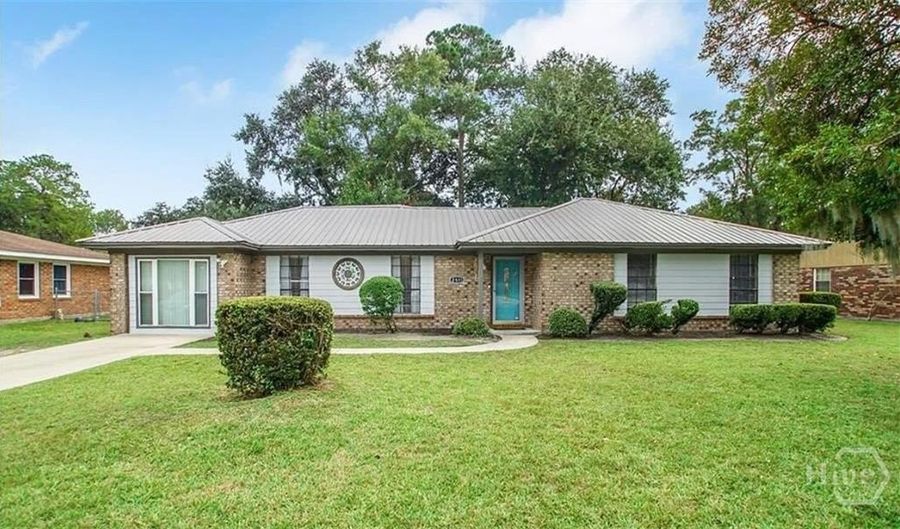 2511 Little John Ct, Savannah, GA 31406 - 3 Beds, 2 Bath