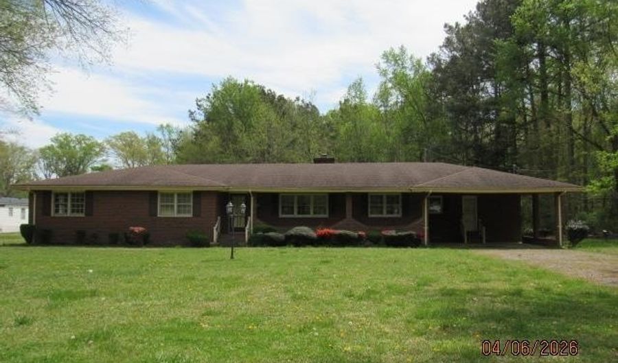 1304 MARTIN LUTHER KING DR N & 0 MLK.JR N, Ahoskie, NC 27910 - 4 Beds, 3 Bath