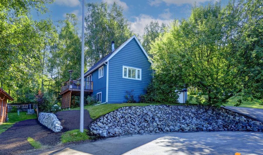 6901 Serenity Dr, Anchorage, AK 99502 - 3 Beds, 3 Bath