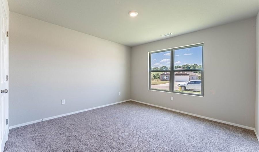 7204 SW Chestnut Hill Rd, Bentonville, AR 72713 - 3 Beds, 2 Bath