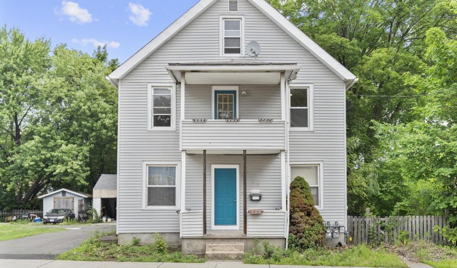 18 Park St, Bristol, CT 06010 - 4 Beds, 2 Bath