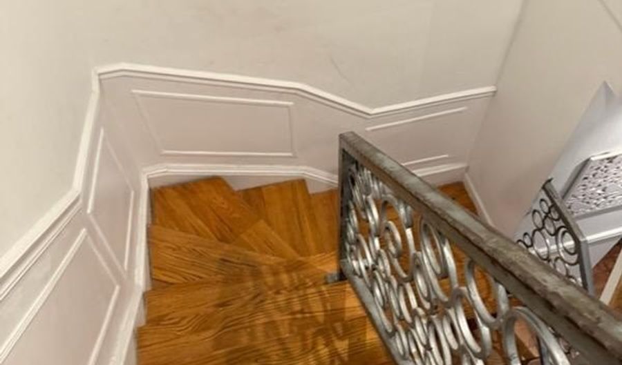 809 CHAUNCEY Ave, Baltimore, MD 21217 - 3 Beds, 3 Bath