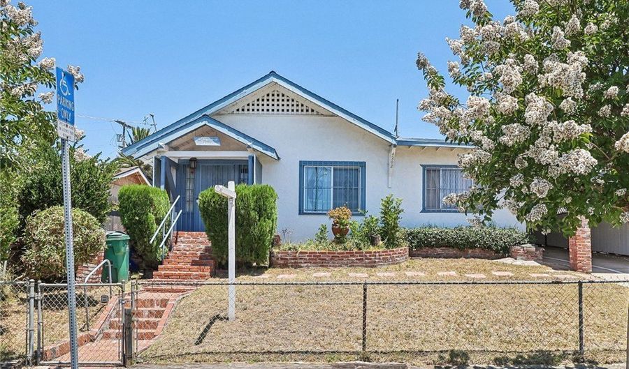 4202 Los Pinos, San Diego, CA 92113 - 3 Beds, 2 Bath