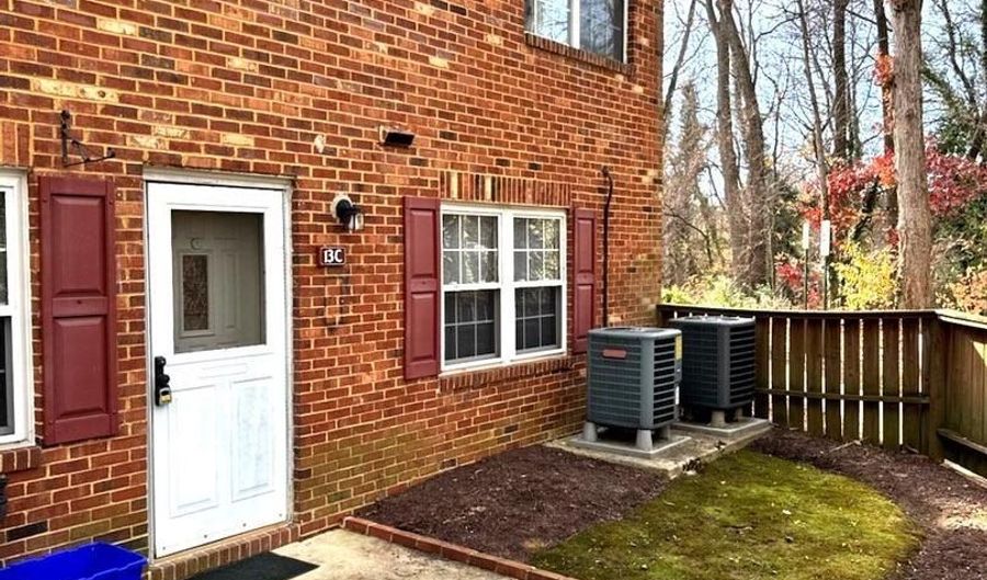 13- C HERITAGE Ct, Annapolis, MD 21401 - 2 Beds, 1 Bath