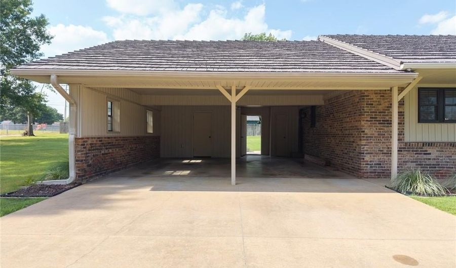 1206 D St, Barling, AR 72923 - 3 Beds, 2 Bath