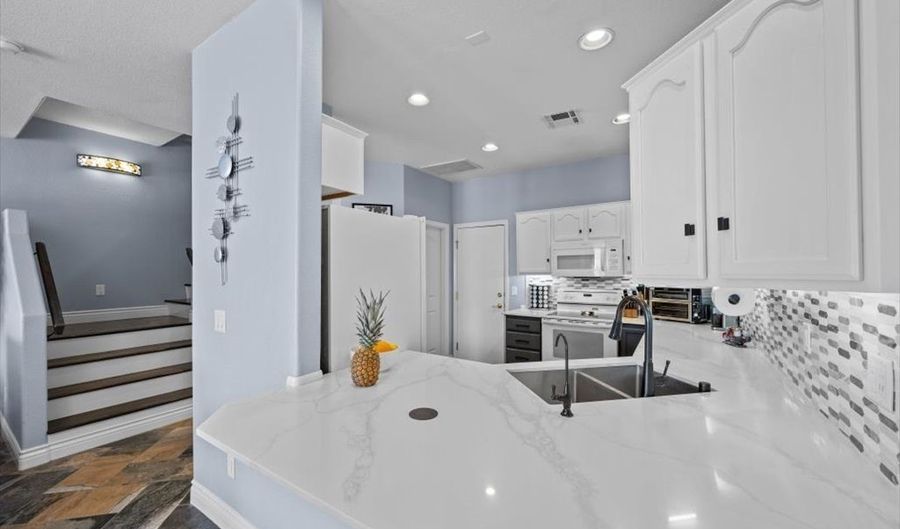 262 Big Horn Dr, Boulder City, NV 89005 - 2 Beds, 3 Bath
