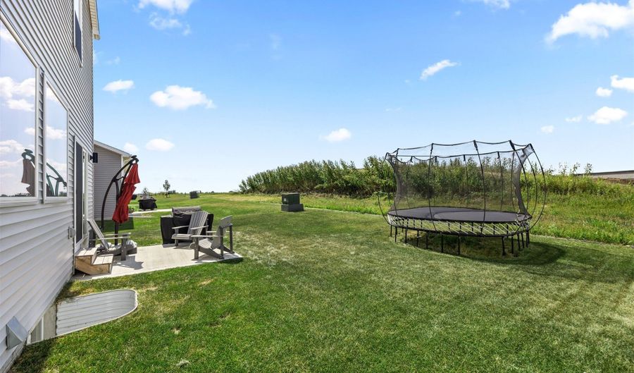 2226 Chan Dr, Adel, IA 50003 - 4 Beds, 3 Bath