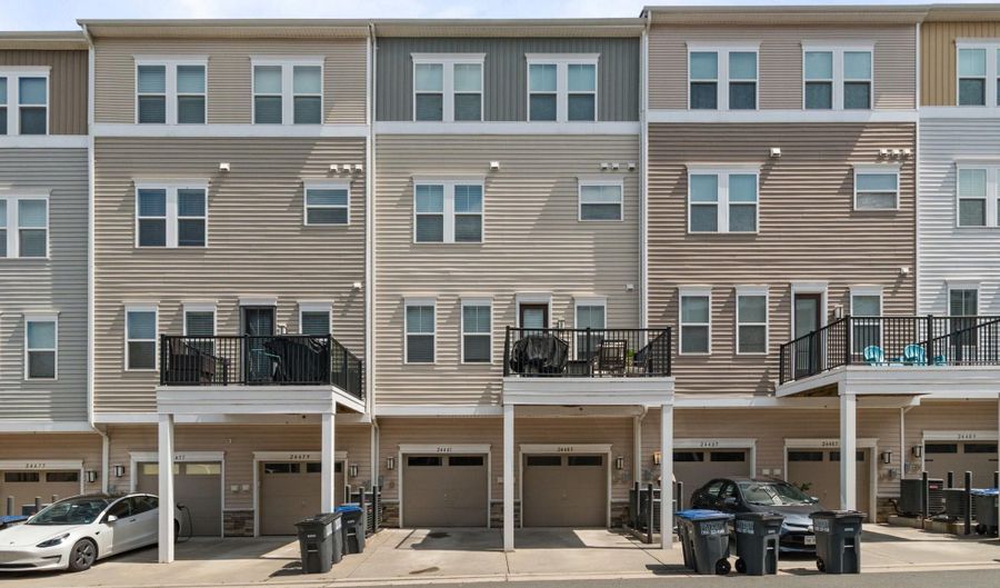 24481 AMHERST FOREST Ter, Aldie, VA 20105 - 3 Beds, 3 Bath