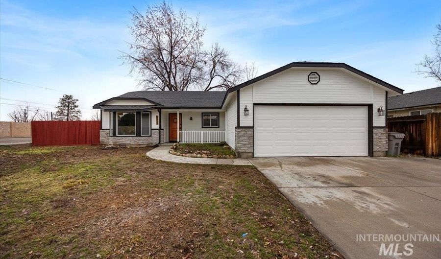 10588 W Silver City Ct, Boise, ID 83607 - 3 Beds, 2 Bath