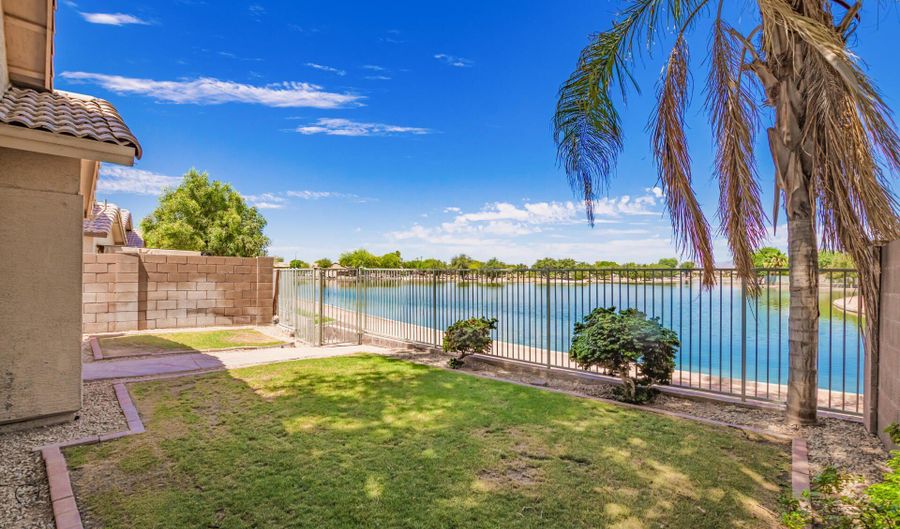 2070 N 109TH Ave, Avondale, AZ 85392 - 3 Beds, 2 Bath