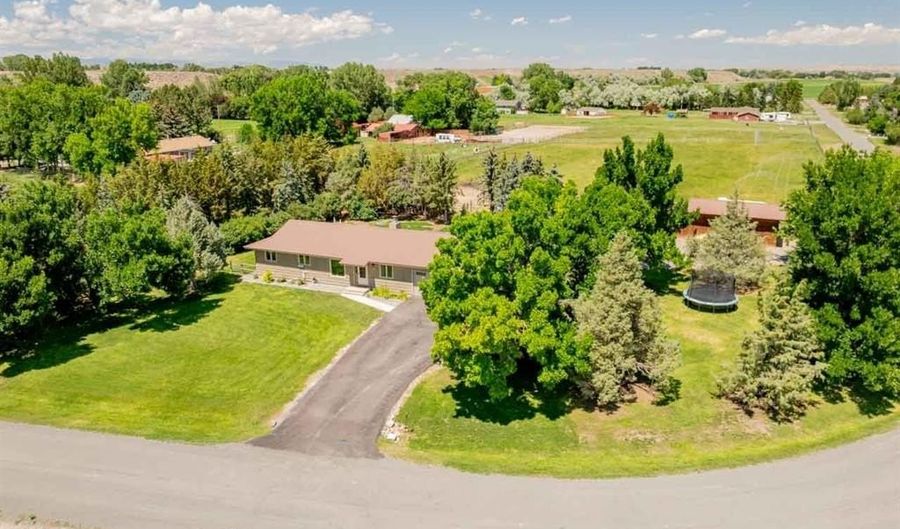 31 McCullough Rd, Cody, WY 82414 - 5 Beds, 3 Bath