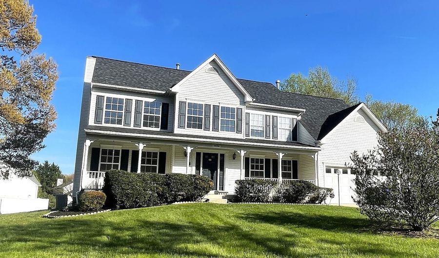 16108 ARROWROOT Ct, Bowie, MD 20716 - 5 Beds, 4 Bath