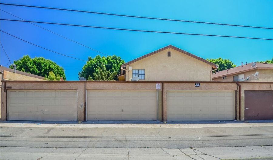 1629 W Ball Rd, Anaheim, CA 92802 - 10 Beds, 9 Bath