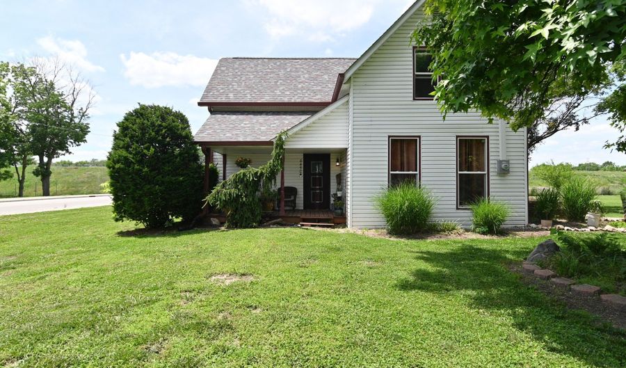8450 S Belmont Ave, Indianapolis, IN 46217 - 3 Beds, 2 Bath