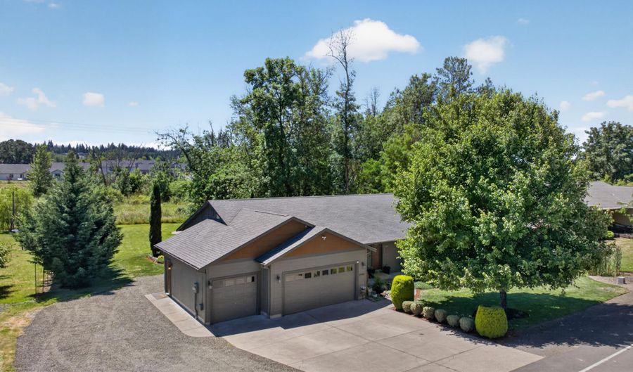 2648 Robinhood Ln NW, Albany, OR 97321 - 3 Beds, 2 Bath