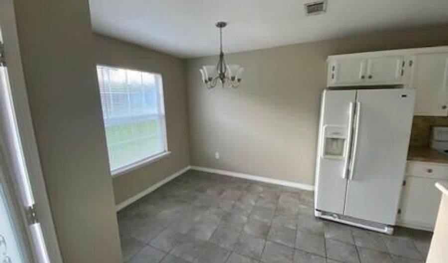 353 Bells Ferry Dr, Biloxi, MS 39531 - 2 Beds, 1 Bath