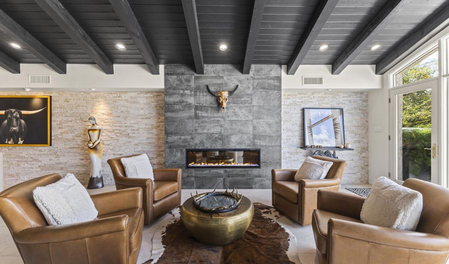 1018 N BOULDER Dr, Carefree, AZ 85377 - 3 Beds, 4 Bath