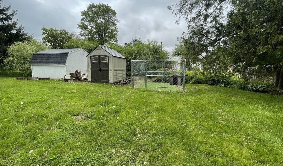 14 Wheelwright Rd, Barre, MA 01005 - 3 Beds, 2 Bath