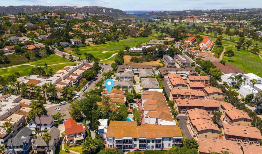 2630 Pirineos Way 4, Carlsbad, CA 92009 - 1 Beds, 2 Bath