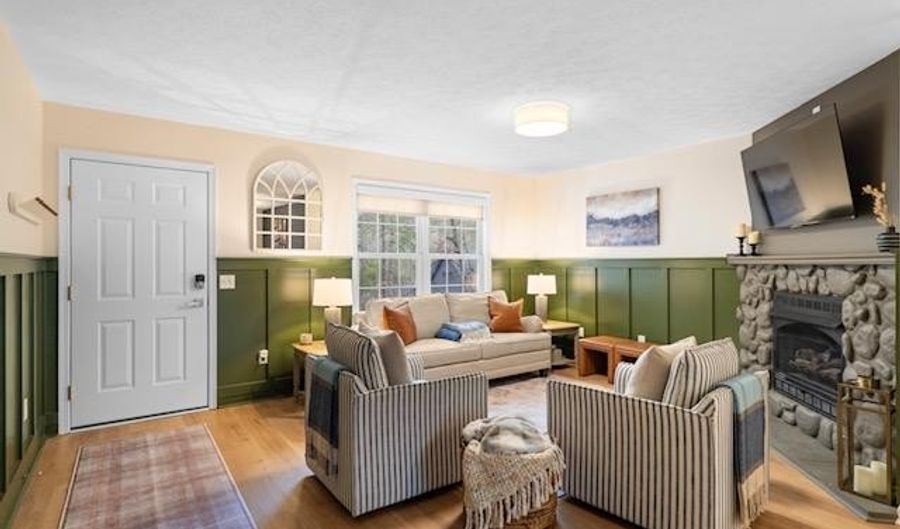 36 PICARD, Basye, VA 22810 - 3 Beds, 2 Bath