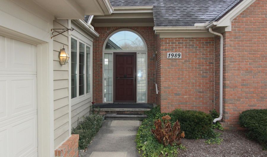 1989 Stonebridge Dr N, Ann Arbor, MI 48108 - 3 Beds, 3 Bath