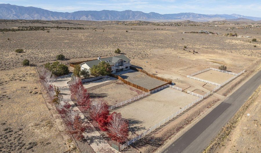 1100 Out-R Way, Gardnerville, NV 89410 - 5 Beds, 3 Bath