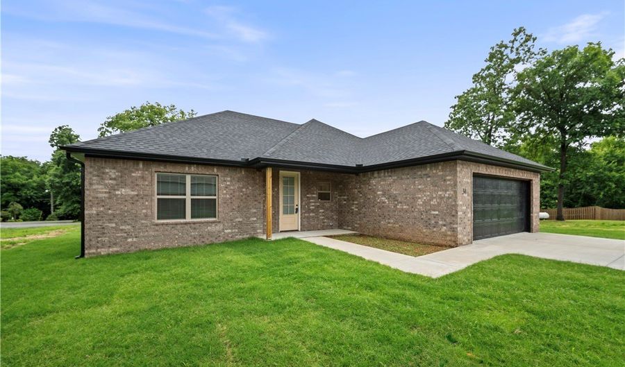 34 Lockhart Dr, Bella Vista, AR 72715 - 3 Beds, 2 Bath