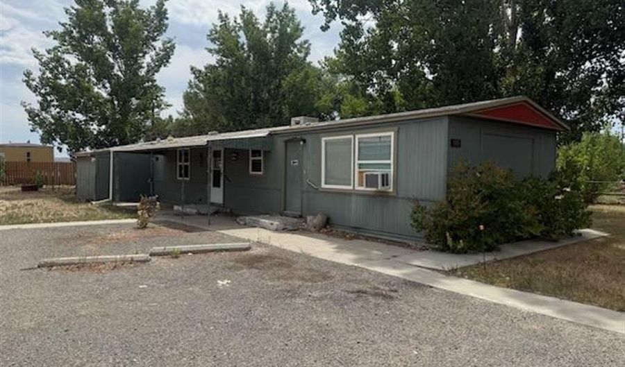 110 E Shoshone Ave, Byron, WY 82412 - 2 Beds, 1 Bath
