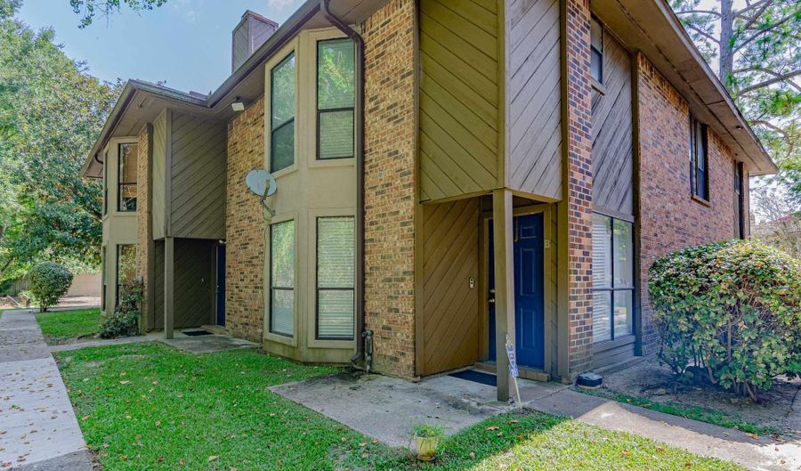 2051 S Brightside View Dr #B, Baton Rouge, LA 70820 - 2 Beds, 2 Bath