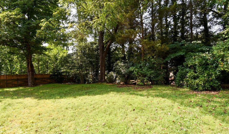 7513 SEBAGO Rd, Bethesda, MD 20817 - 5 Beds, 3 Bath