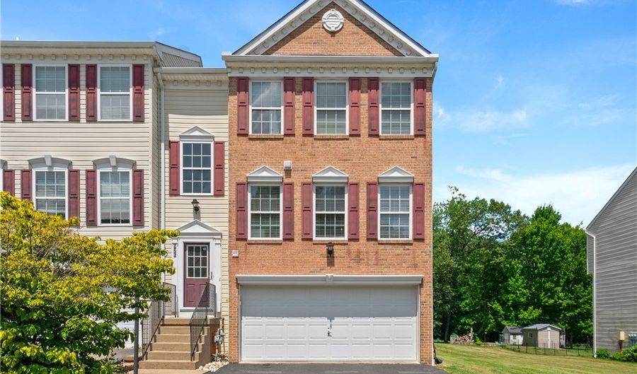 926 Talon Ct, Allegheny Twp., PA 15656 - 3 Beds, 3 Bath