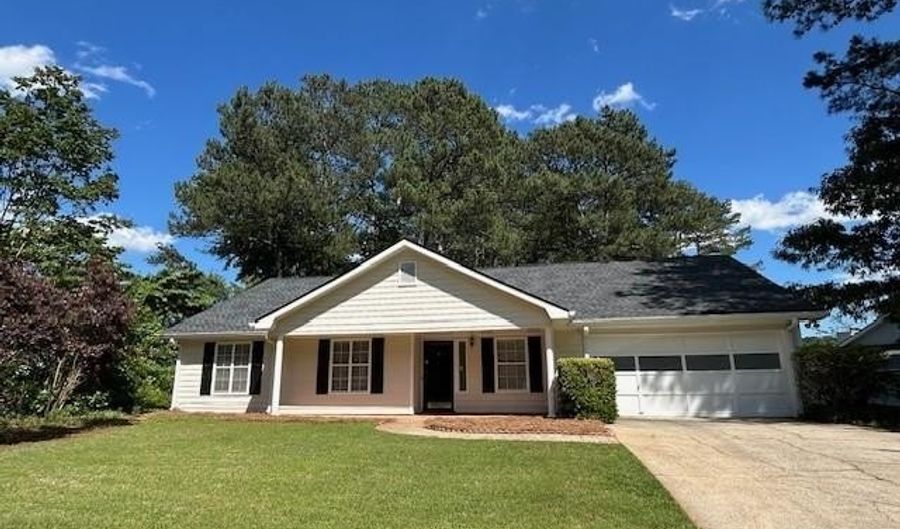 1303 Chandler Ct NW, Acworth, GA 30102 - 3 Beds, 2 Bath