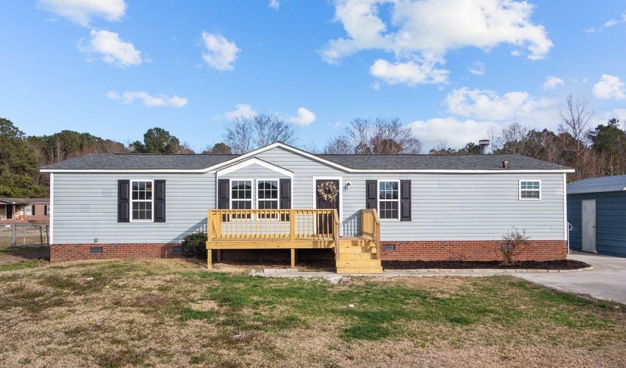 1105 Haw Branch Rd, Beulaville, NC 28518 - 3 Beds, 2 Bath