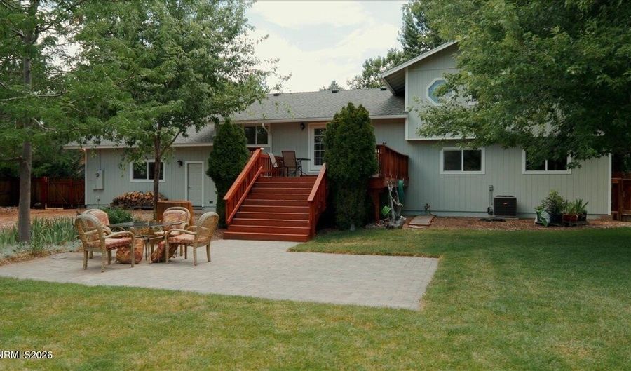 1518 Glenwood Dr, Gardnerville, NV 89460 - 5 Beds, 3 Bath