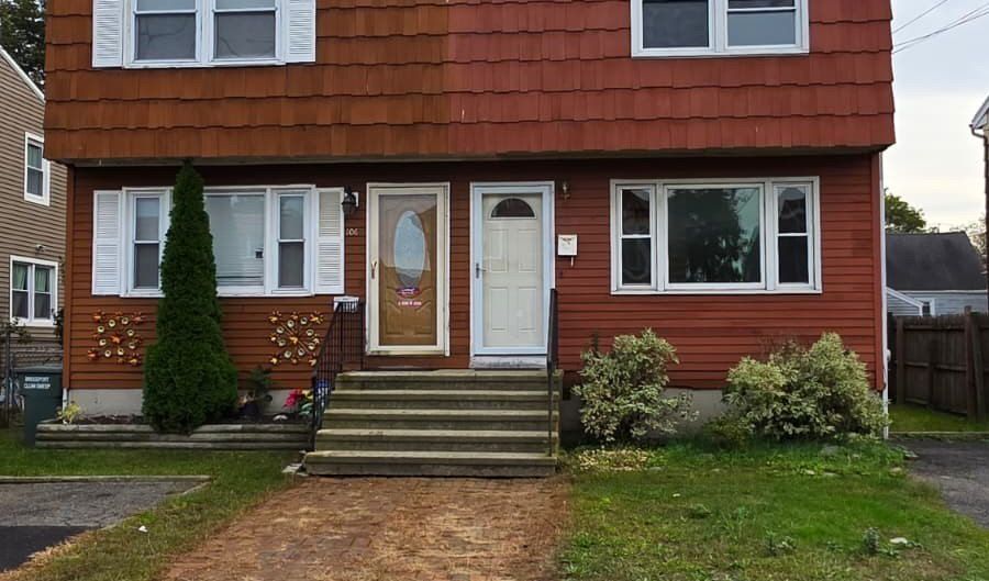 104 Yacht St, Bridgeport, CT 06605 - 3 Beds, 2 Bath